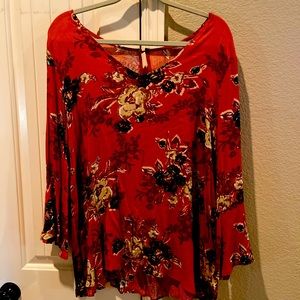 Beautiful floral blouse super cute,soft and comfy ♥️🙏♥️